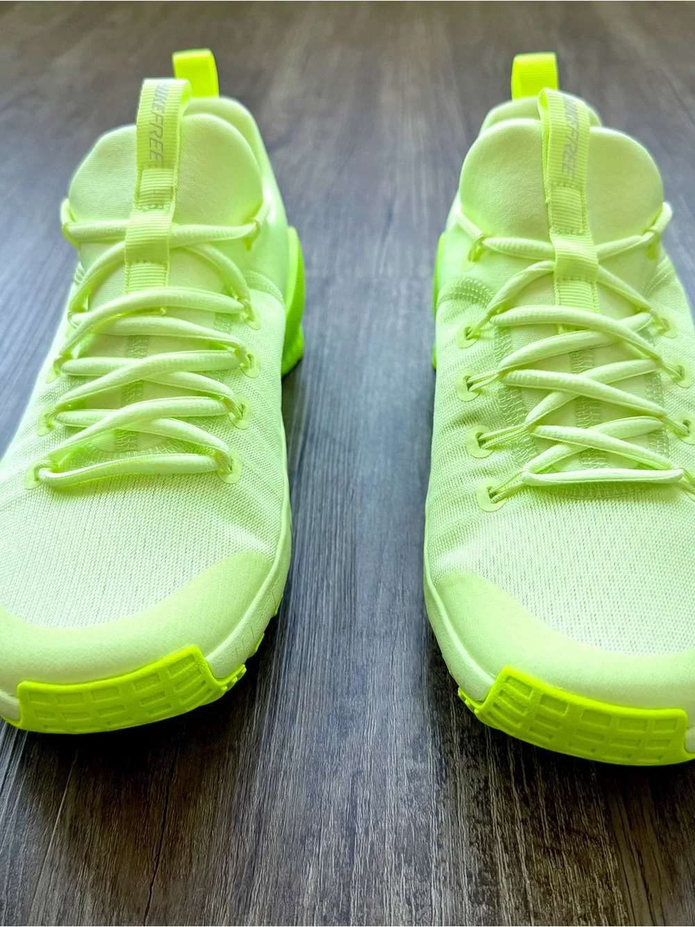 NEW Nike Free Metcon 6 Barely Volt White Volt FJ7126-702 Women’s 8.5